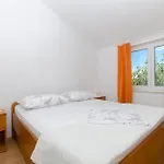 Apartment Meri Vodice